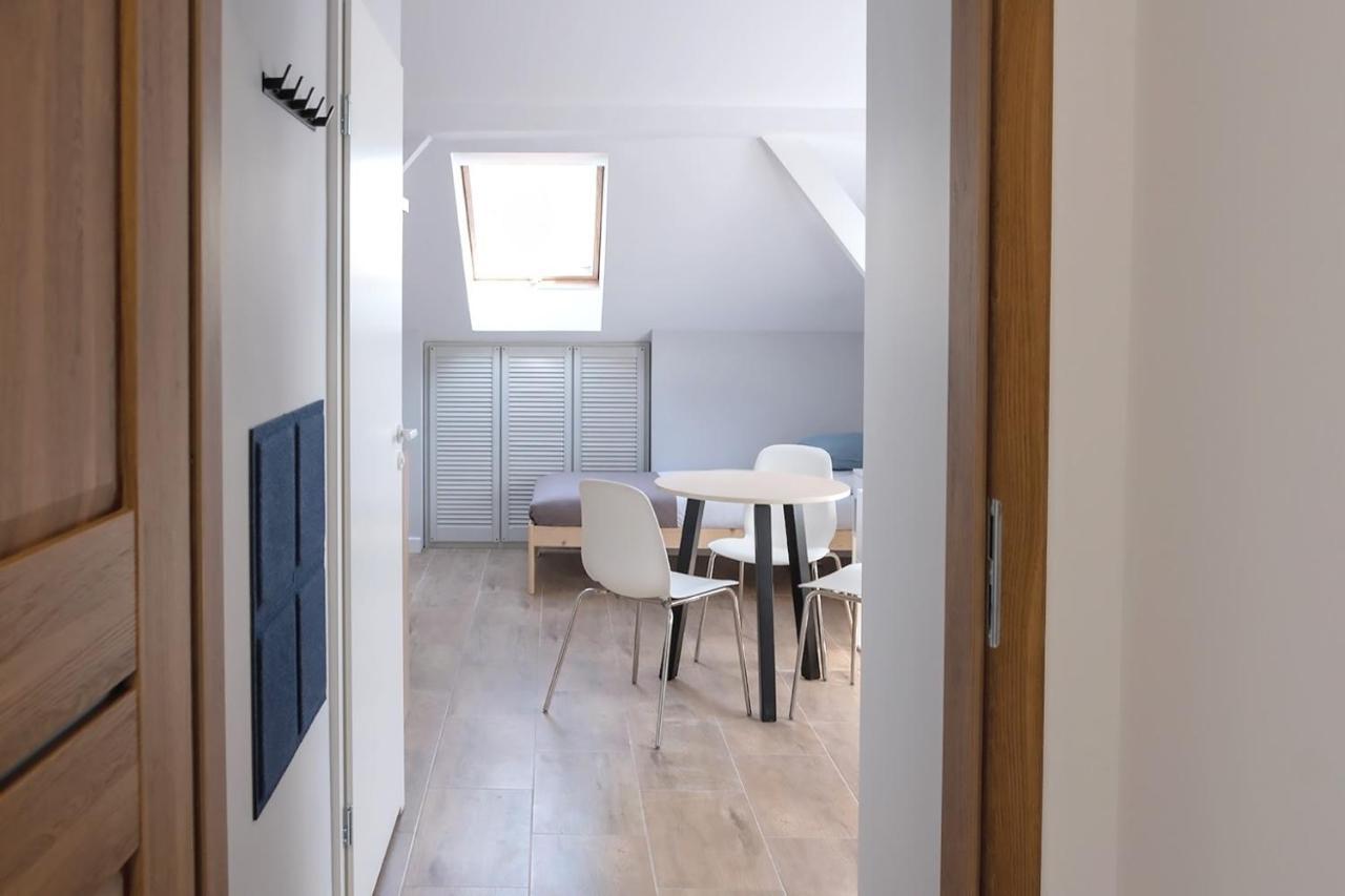 Apart Hostel S8 Blizne Jasinskiego Luaran gambar