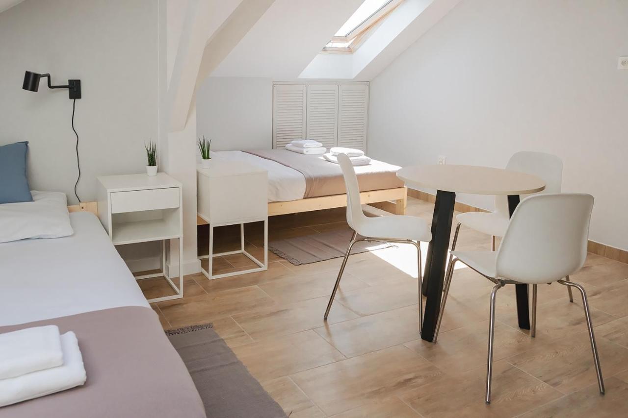 Apart Hostel S8 Blizne Jasinskiego Luaran gambar