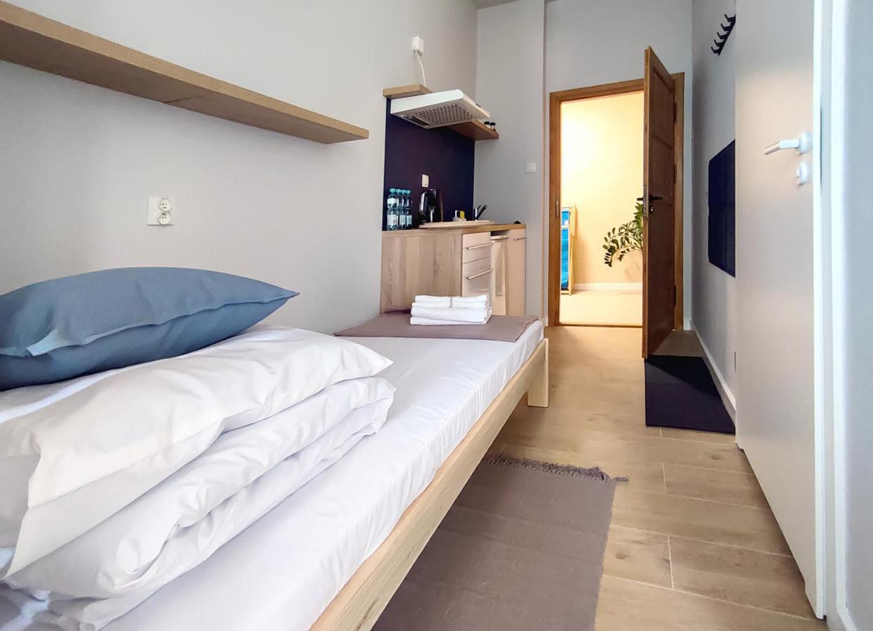 Apart Hostel S8 Blizne Jasinskiego Luaran gambar
