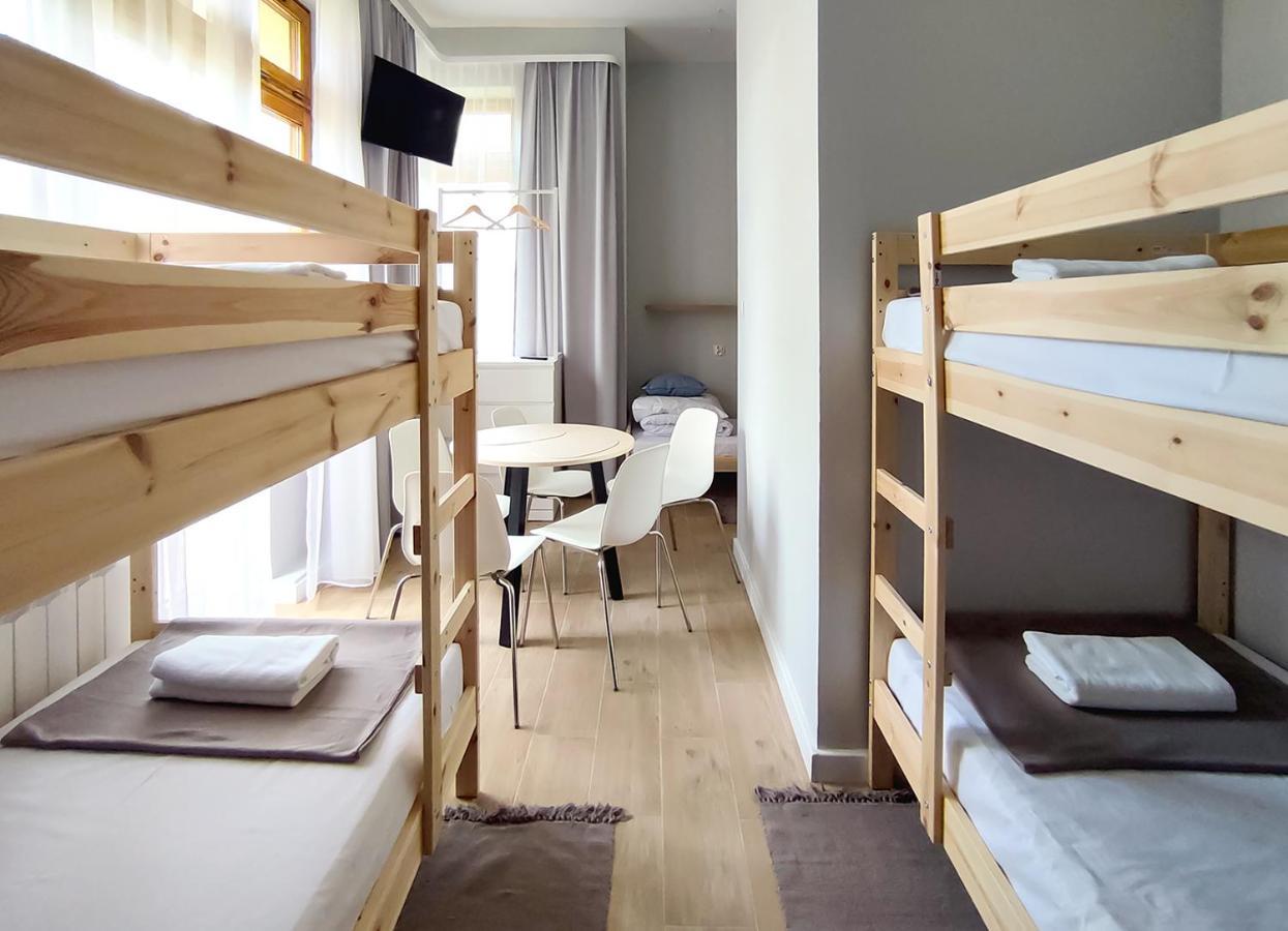Apart Hostel S8 Blizne Jasinskiego Luaran gambar
