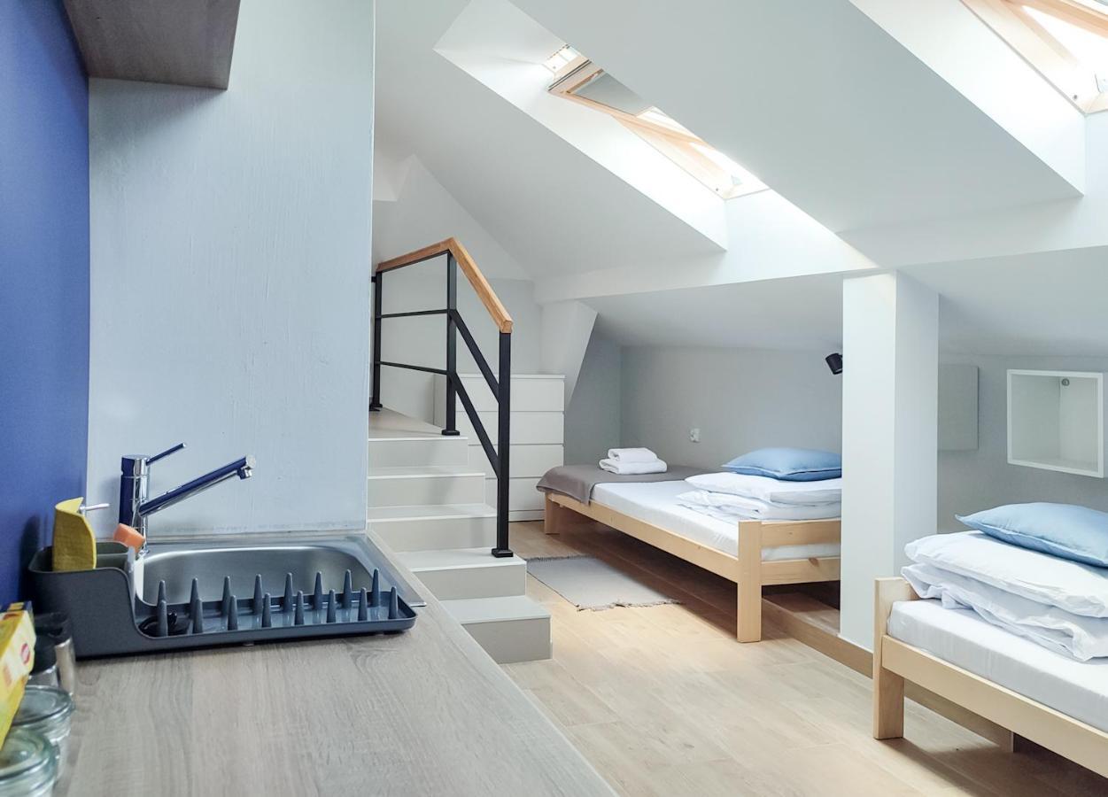 Apart Hostel S8 Blizne Jasinskiego Luaran gambar