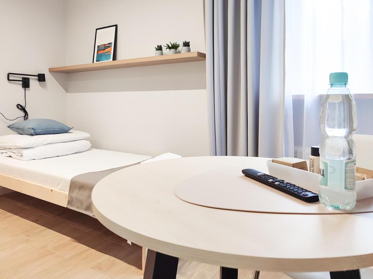 Apart Hostel S8 Blizne Jasinskiego Luaran gambar
