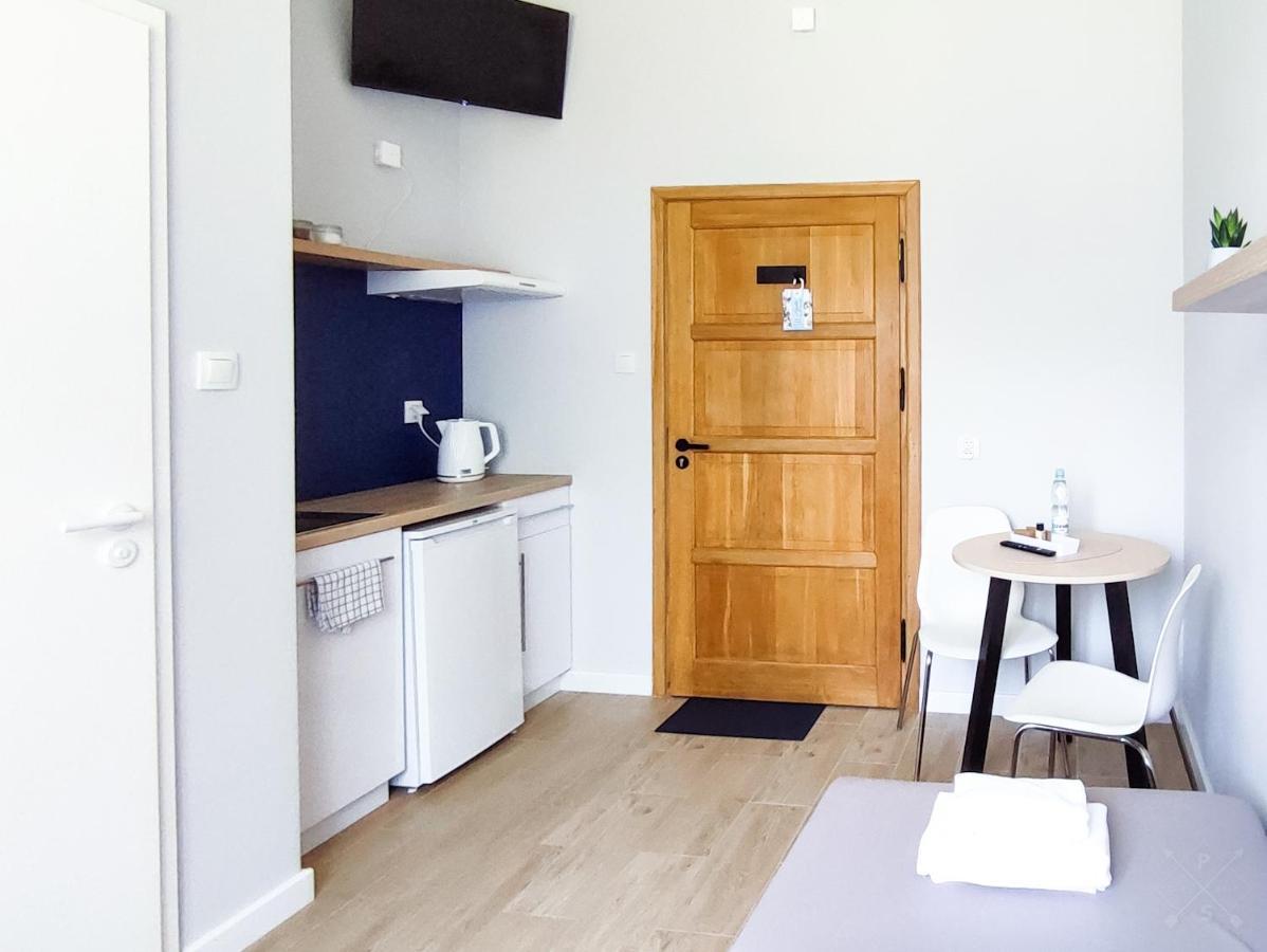 Apart Hostel S8 Blizne Jasinskiego Luaran gambar