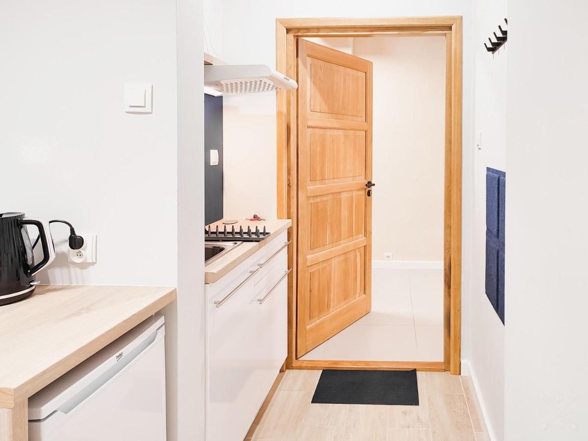 Apart Hostel S8 Blizne Jasinskiego Luaran gambar