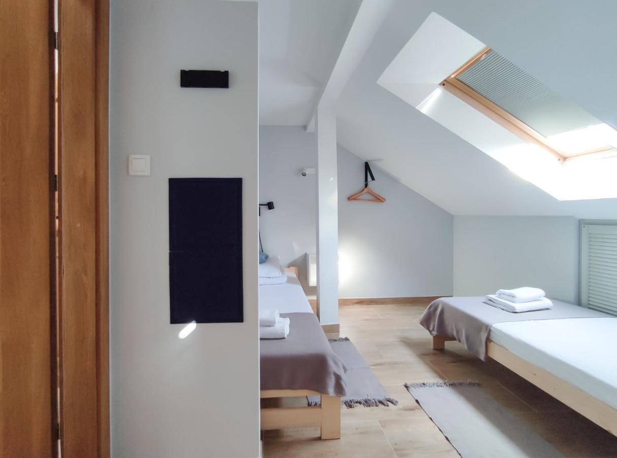 Apart Hostel S8 Blizne Jasinskiego Luaran gambar